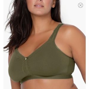 CURVY  COUTURE  LACE TRIM  WIRELESS BRA, NEW   ,NO TAGS